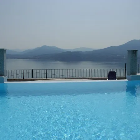 Aparthotel Il Vigneto Oggebbio